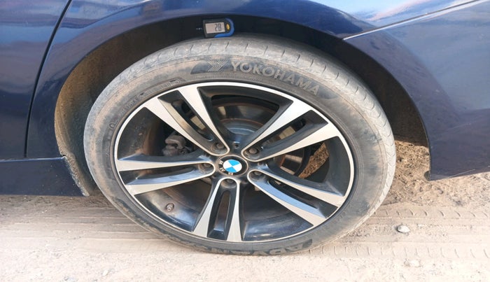 2018 BMW 3 Series 320D SPORT SHADOW EDITION, Diesel, Automatic, 63,928 km, tyre