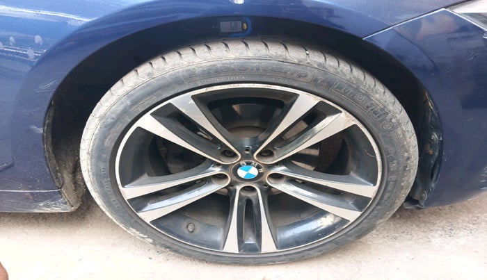 2018 BMW 3 Series 320D SPORT SHADOW EDITION, Diesel, Automatic, 63,928 km, tyre