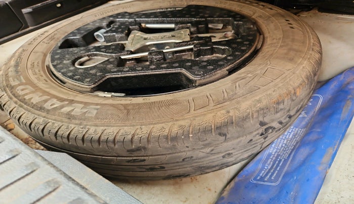 2018 Maruti Vitara Brezza ZDI PLUS, Diesel, Manual, 1,16,259 km, tyre