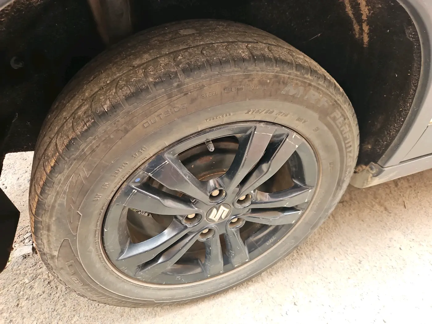 2018 Maruti Vitara Brezza ZDI PLUS, Diesel, Manual, 1,16,259 km, tyre