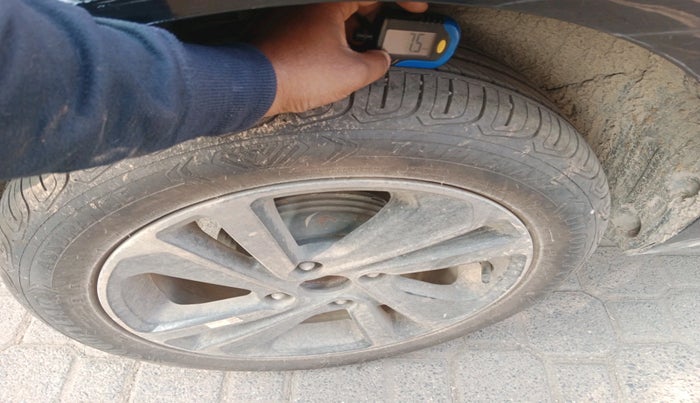 2021 Tata ALTROZ XZ PLUS PETROL DARK EDITION, Petrol, Manual, 94,344 km, tyre