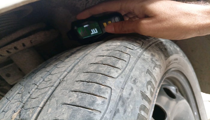 2018 Volkswagen Ameo COMFORTLINE 1.0L, Petrol, Manual, 86,809 km, tyre