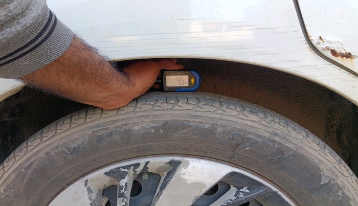 2012 Maruti Ertiga VDI, Diesel, Manual, 1,36,572 km, tyre