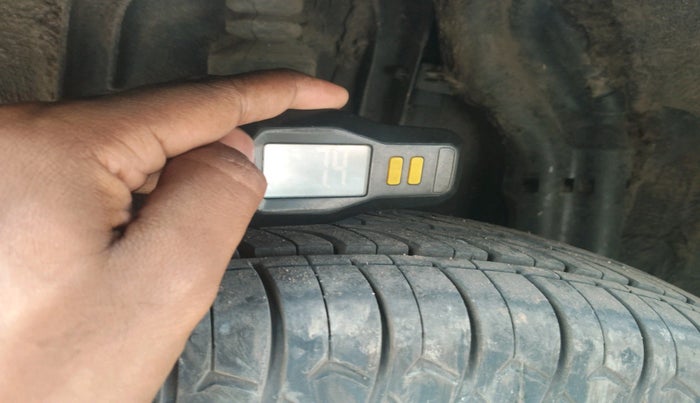 2020 Renault TRIBER RXT, Petrol, Manual, 69,058 km, tyre