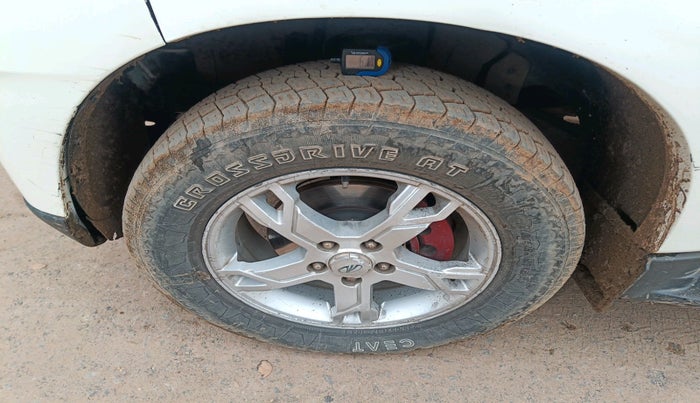 2016 Mahindra Scorpio S10, Diesel, Manual, 1,16,457 km, tyre