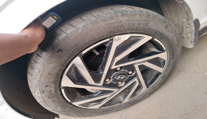 2024 Hyundai NEW I20 ASTA (O) 1.2 IVT, Petrol, Automatic, 13,410 km, tyre