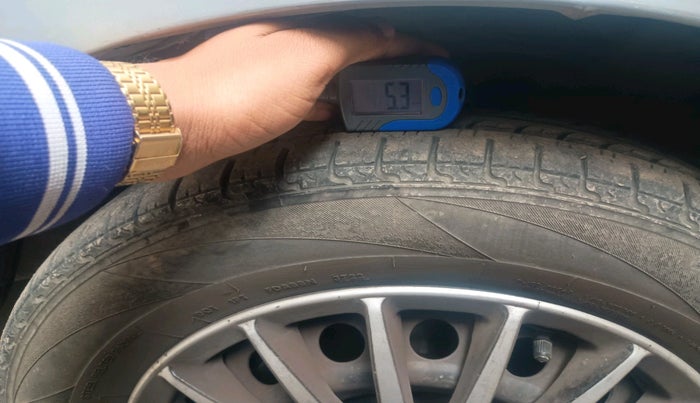 2011 Toyota Etios G, Petrol, Manual, 88,617 km, tyre