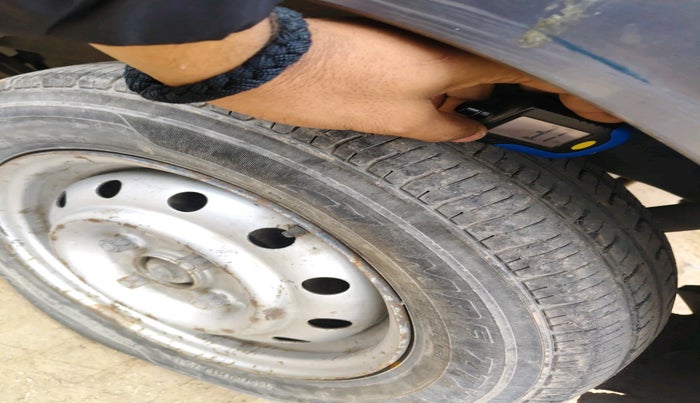 2011 Maruti Wagon R 1.0 VXI, Petrol, Manual, 45,475 km, tyre