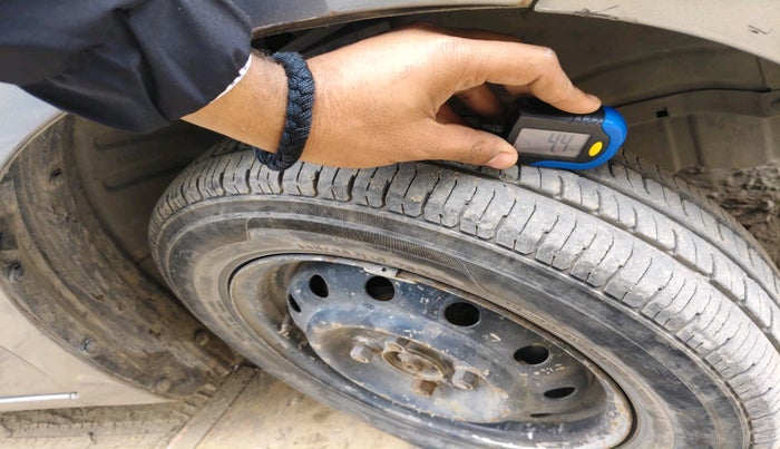 2011 Maruti Wagon R 1.0 VXI, Petrol, Manual, 45,475 km, tyre