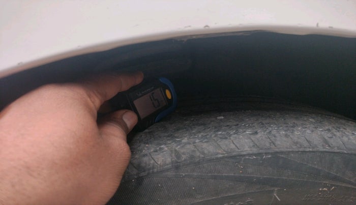 2013 Skoda Superb ELEGANCE 1.8 TSI AT, Petrol, Automatic, 1,17,075 km, tyre