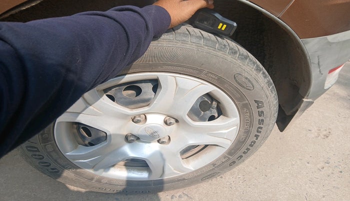 2015 Ford Ecosport TREND+ 1.0L ECOBOOST, Petrol, Manual, 96,164 km, tyre