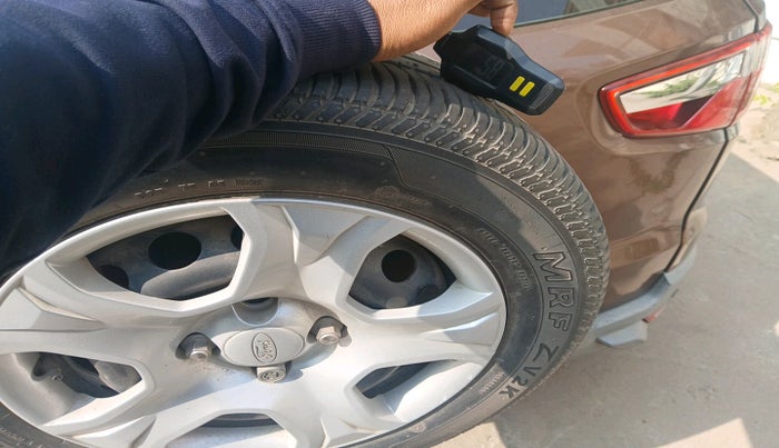 2015 Ford Ecosport TREND+ 1.0L ECOBOOST, Petrol, Manual, 96,164 km, tyre