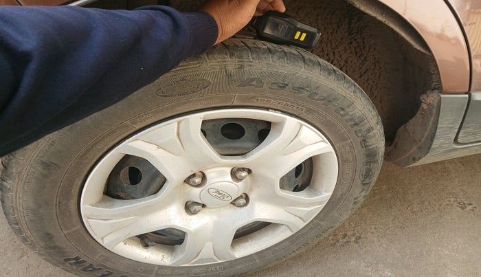 2015 Ford Ecosport TREND+ 1.0L ECOBOOST, Petrol, Manual, 96,164 km, tyre