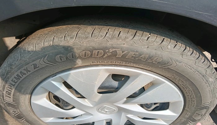 2017 Honda WR-V 1.2L I-VTEC S MT, Petrol, Manual, 89,500 km, tyre