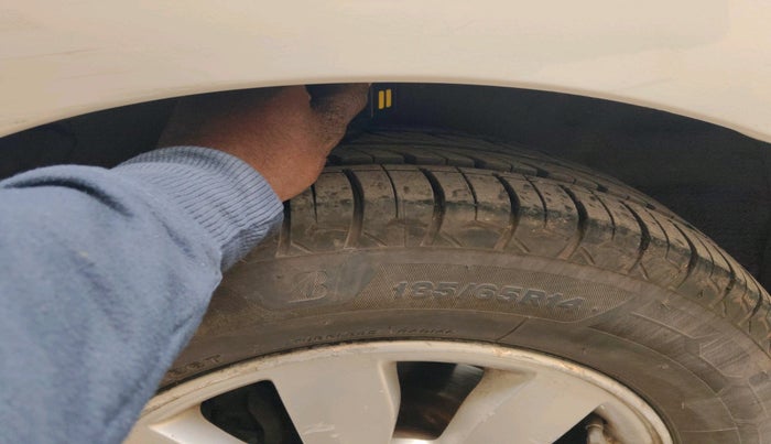 2013 Hyundai i20 ASTA 1.2, Petrol, Manual, 86,878 km, tyre