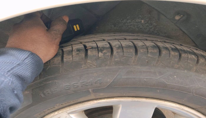 2013 Hyundai i20 ASTA 1.2, Petrol, Manual, 86,878 km, tyre