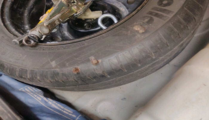 2013 Hyundai i20 ASTA 1.2, Petrol, Manual, 86,878 km, tyre