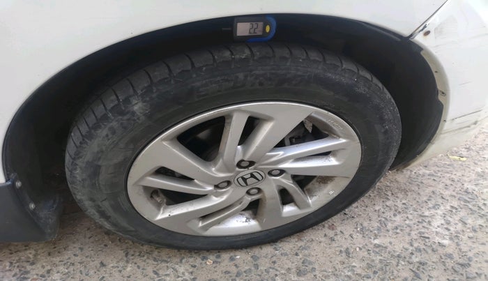 2017 Honda Jazz 1.2L I-VTEC V, Petrol, Manual, 1,09,734 km, tyre