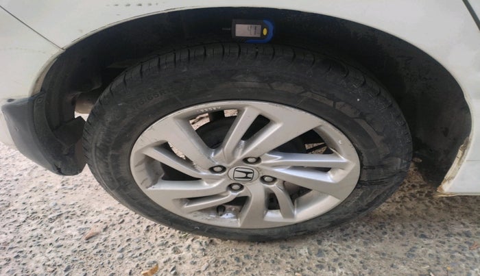 2017 Honda Jazz 1.2L I-VTEC V, Petrol, Manual, 1,09,734 km, tyre