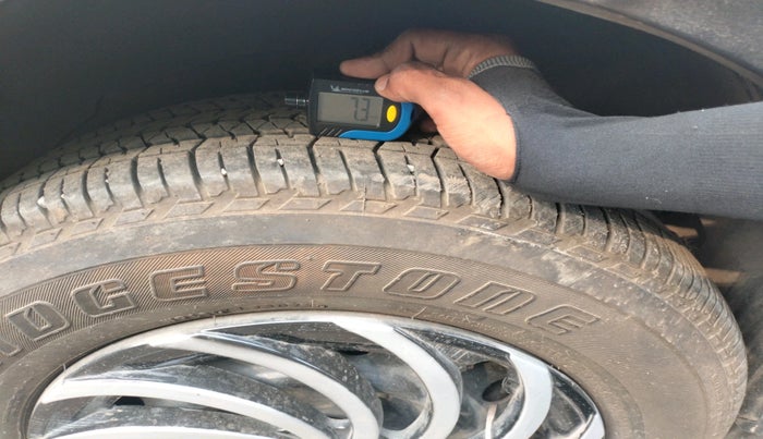 2014 Mahindra XUV500 W6, Diesel, Manual, 70,767 km, tyre