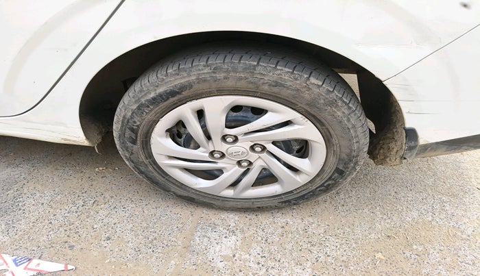 2022 Hyundai AURA S 1.2 CNG, Petrol, Manual, 37,679 km, tyre