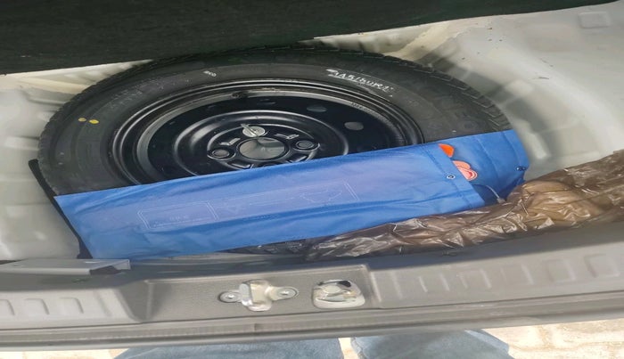 2025 Maruti Alto K10 VXI, Petrol, Manual, 4,437 km, tyre