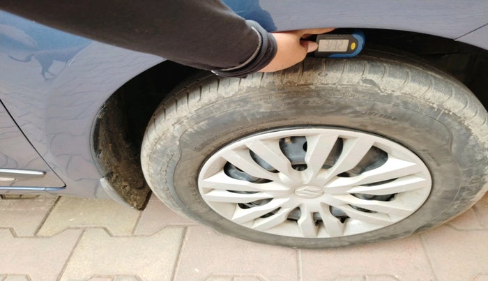 2022 Maruti Dzire VXI AMT, Petrol, Automatic, 33,818 km, tyre