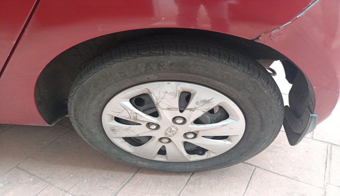 2012 Hyundai i10 SPORTZ 1.2, Petrol, Manual, 91,136 km, tyre