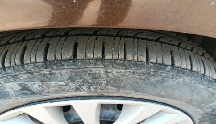 2016 Maruti Ciaz VDI SHVS, Diesel, Manual, 1,23,025 km, tyre