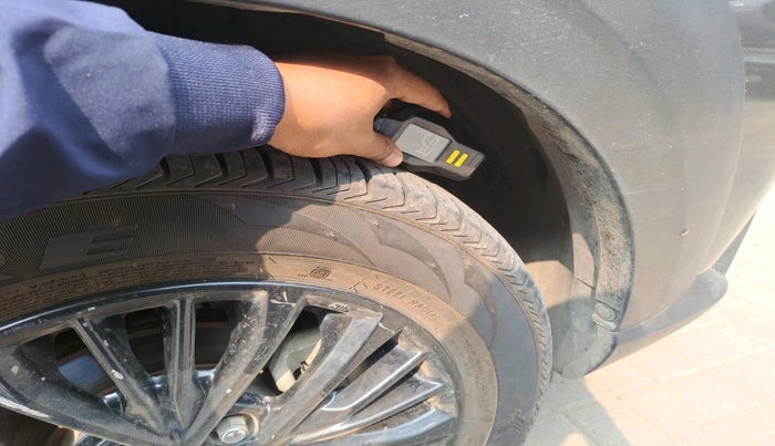 2019 Maruti XL6 ZETA MT, Petrol, Manual, 97,326 km, tyre