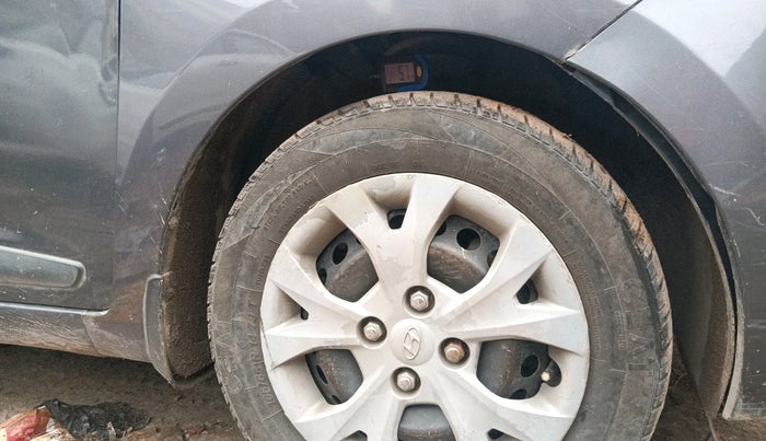 2014 Hyundai Grand i10 SPORTZ 1.2 KAPPA VTVT, Petrol, Manual, 1,08,146 km, tyre