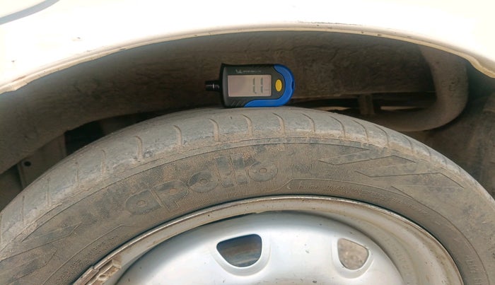 2017 Maruti Alto K10 LXI CNG, Petrol, Manual, 1,20,145 km, tyre