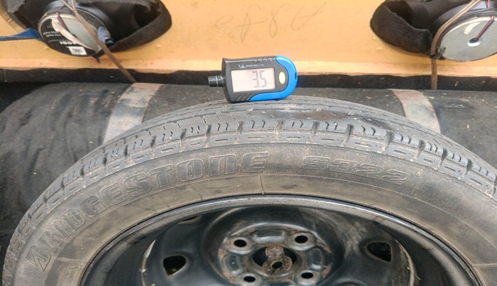 2017 Maruti Alto K10 LXI CNG, Petrol, Manual, 1,20,145 km, tyre