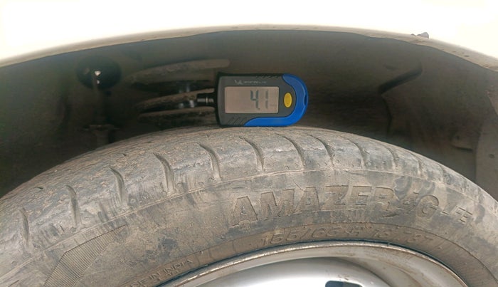 2017 Maruti Alto K10 LXI CNG, Petrol, Manual, 1,20,145 km, tyre