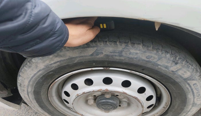 2021 Tata ALTROZ XE PETROL, Petrol, Manual, 34,393 km, tyre