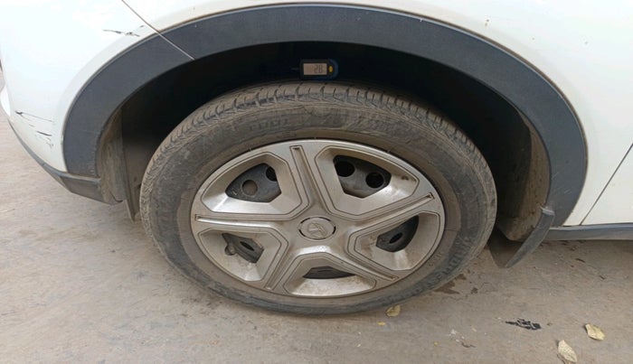 2021 Tata NEXON XMA SUNROOF DIESEL, Diesel, Automatic, 37,992 km, tyre