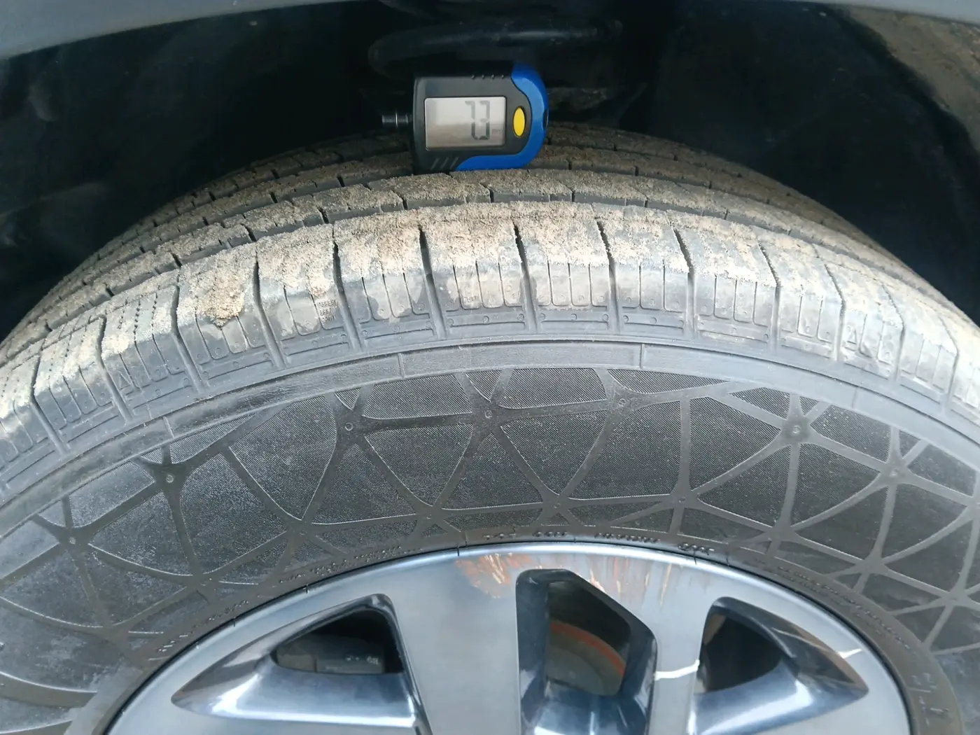 2022 Tata Safari XZA PLUS, Diesel, Automatic, 62,495 km, tyre