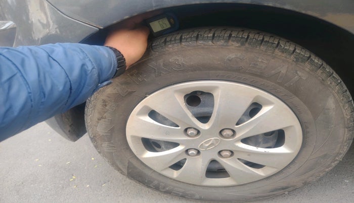 2013 Hyundai i10 SPORTZ 1.2, Petrol, Manual, 80,624 km, tyre