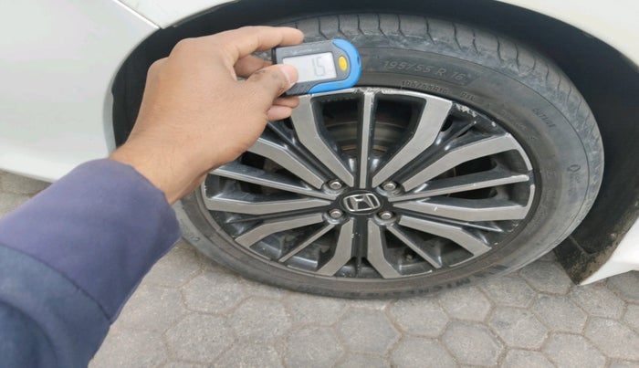 2017 Honda City 1.5L I-VTEC VX CVT, Petrol, Automatic, 51,921 km, tyre