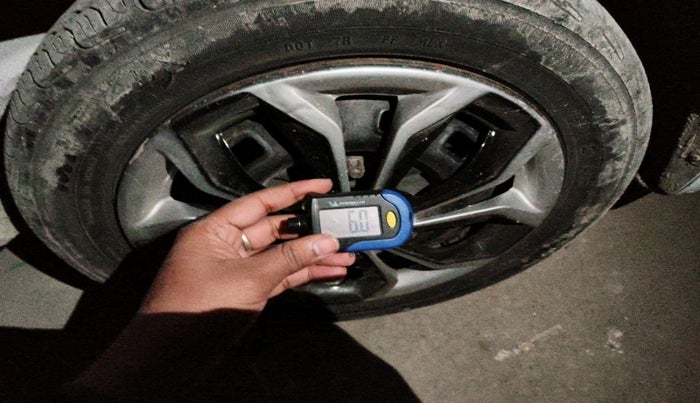 2012 Chevrolet Spark E 1.0, Petrol, Manual, 1,21,363 km, tyre