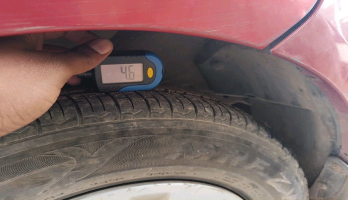 2011 Hyundai i10 MAGNA 1.2, Petrol, Manual, 1,15,836 km, tyre