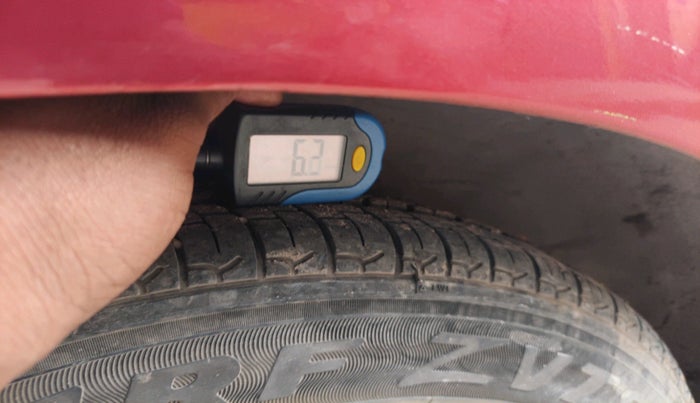 2011 Hyundai i10 MAGNA 1.2, Petrol, Manual, 1,15,836 km, tyre