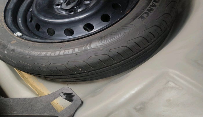 2023 Maruti FRONX DELTA PLUS 1.2L AGS, Petrol, Automatic, 13,162 km, tyre