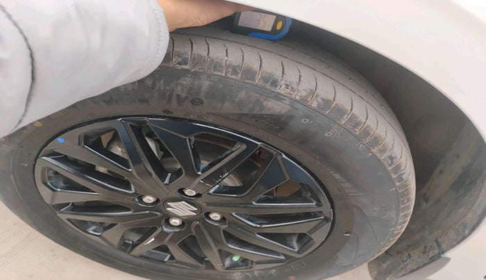 2025 Maruti Dzire ZXi CNG, Petrol, Manual, 29,439 km, tyre