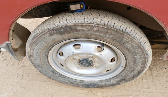 2019 Maruti Eeco 7 STR, Petrol, Manual, 32,589 km, tyre