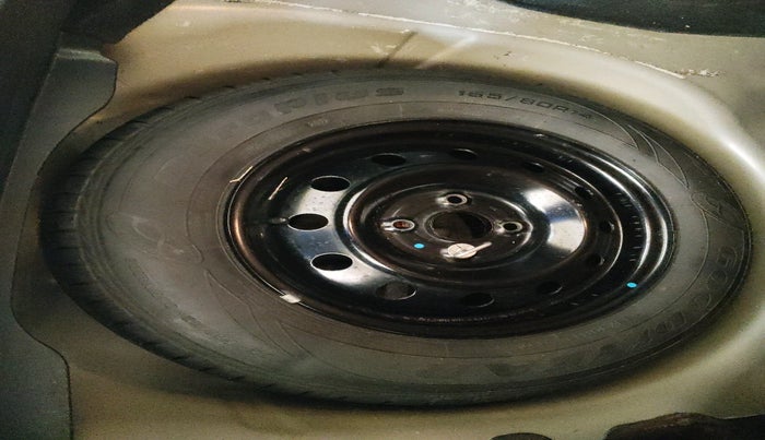 2012 Maruti Swift Dzire VDI, Diesel, Manual, 2,23,184 km, tyre