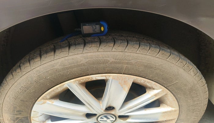 2017 Volkswagen Vento HIGHLINE PETROL AT, Petrol, Automatic, 1,39,969 km, tyre