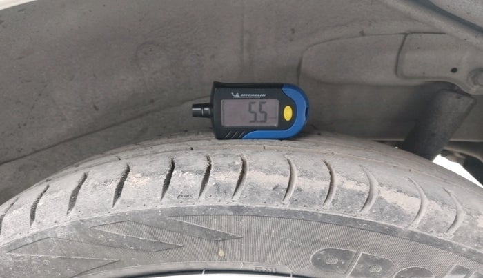 2014 Maruti Wagon R 1.0 VXI, Petrol, Manual, 75,769 km, tyre