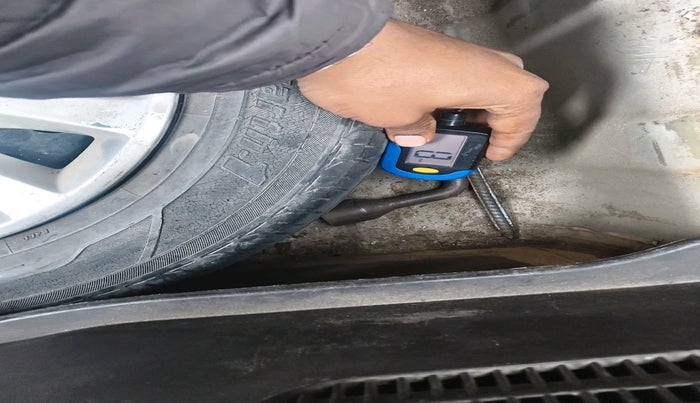 2012 Hyundai i20 MAGNA 1.2, Petrol, Manual, 60,487 km, tyre