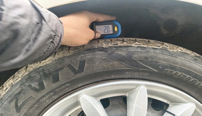 2012 Hyundai i20 MAGNA 1.2, Petrol, Manual, 60,487 km, tyre